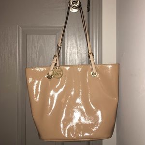 AUTHENTIC MICHAEL KORS TOTE *REDUCED*