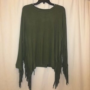 Long sleeve fringe top