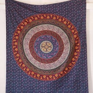 UO Tapestry