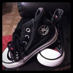 Toddler converse like new