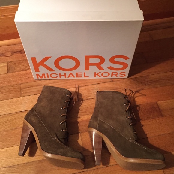 Michael Kors Boot