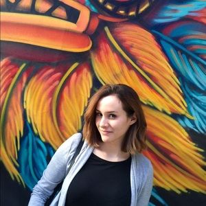 Meet your Posher, Beatriz