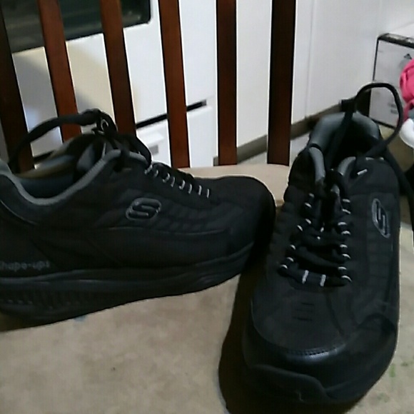 Sketchersrs  shape ups black sneakers size 9