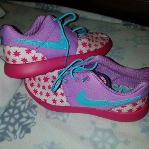 Nike roshes kids