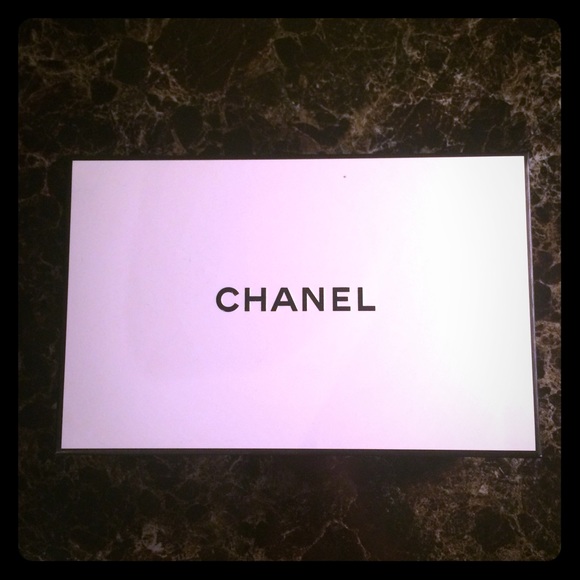 CHANEL Gift Box
