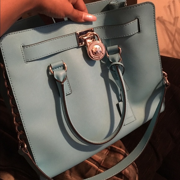 Michael Kors Handbags - Authentic Michael Kors 👛 👛 👛