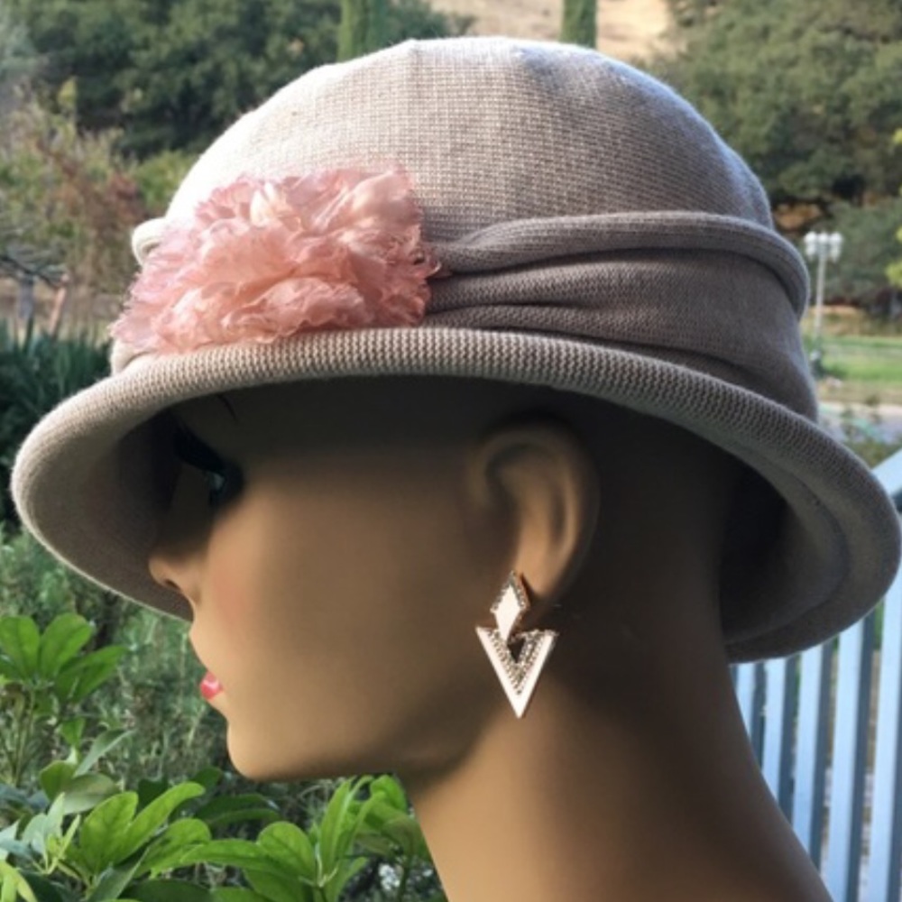 White Triangle Earrings - Picture 6 of 7