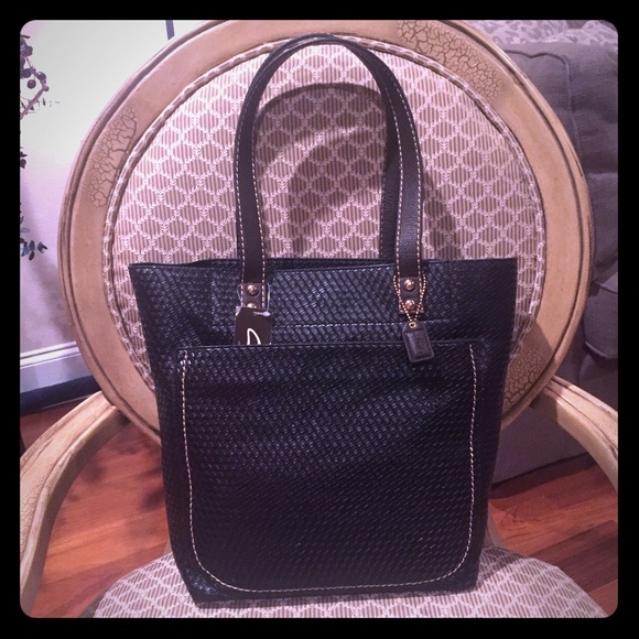 NWT CLARKS black tote bag 💜💛