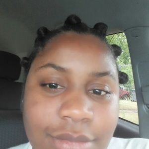 Meet your Posher, Latasha