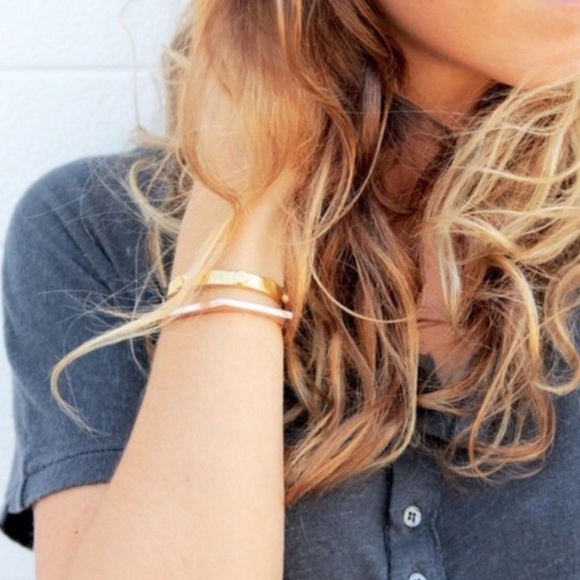 ☆ Rose Gold Quinn Cuff Bracelet - Picture 4 of 4