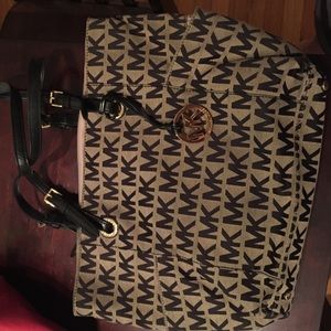 Michael Kors Tote