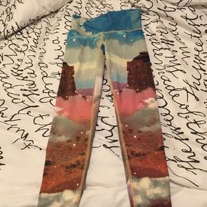 NWOT Teeki Unicorn leggings