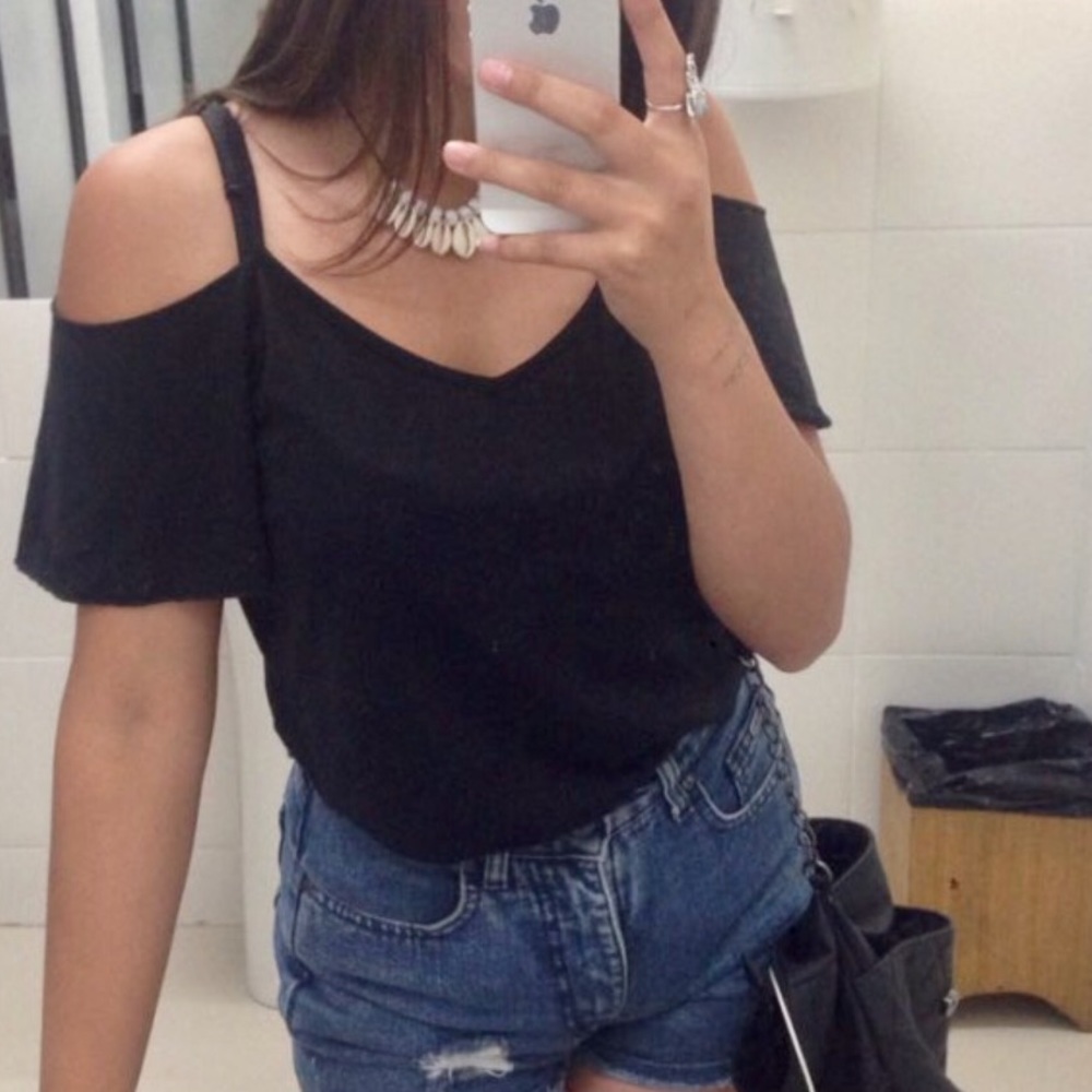 Soft and Sexy Off Shoulder Strappy T Shirt -Black - Picture 7 of 8