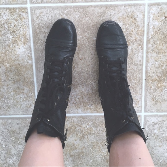Mossimo combat boots