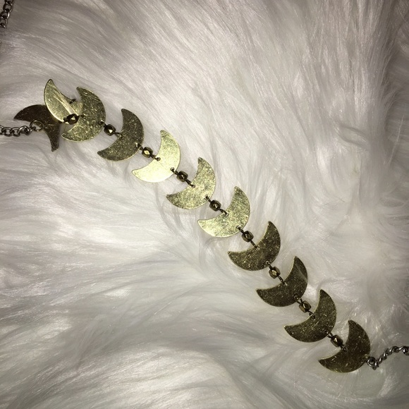 Jewelry - Picture 2 of 3