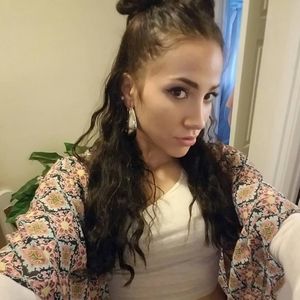 Meet your Posher, Angie