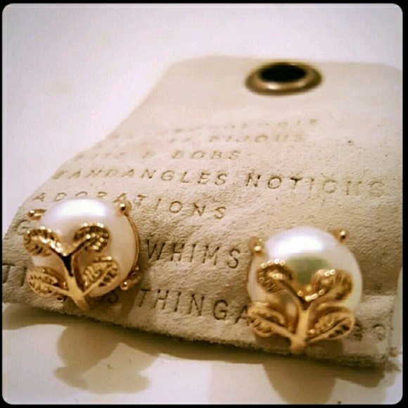 Anthropologie Jewelry - Anthropologie Freshwater Pearl Earrings