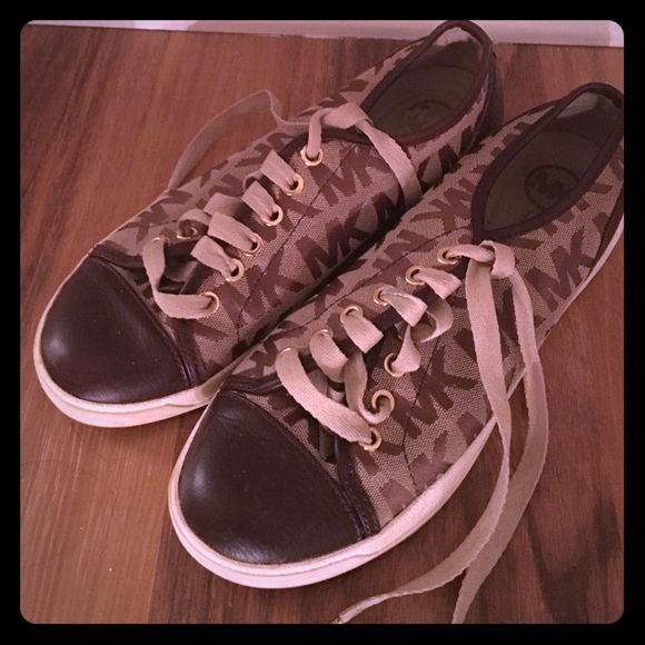 Michael Kors tennis shoes👟