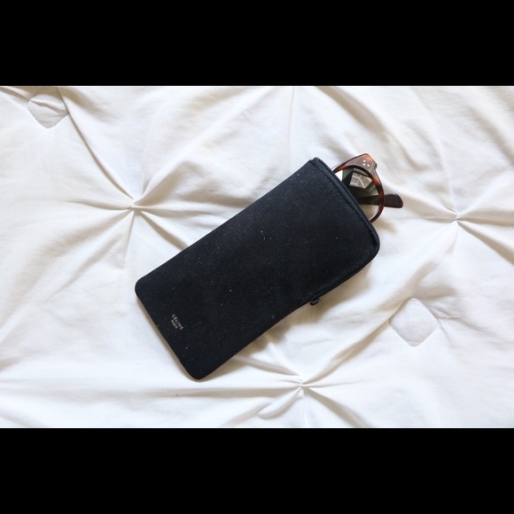 Celine - Picture 4 of 4