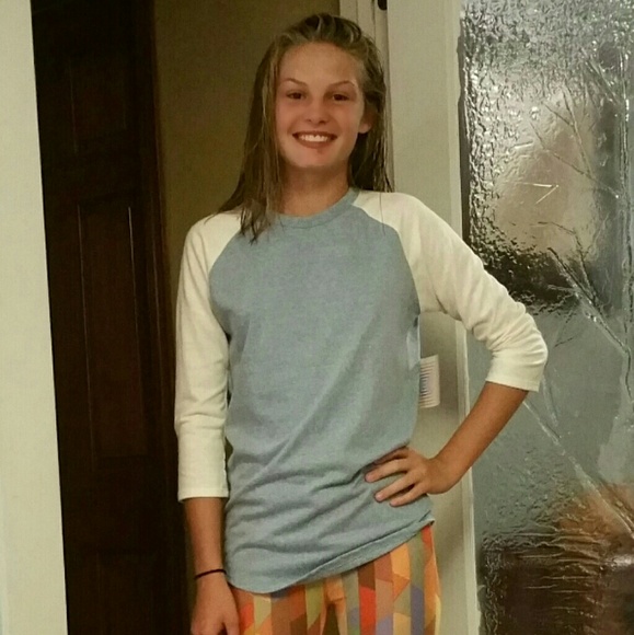 Meet your Posher, Kendra - Picture 1 of 1
