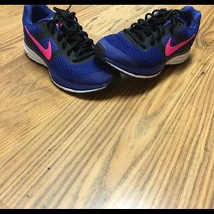 Nike running shoes-blue and pink size 9