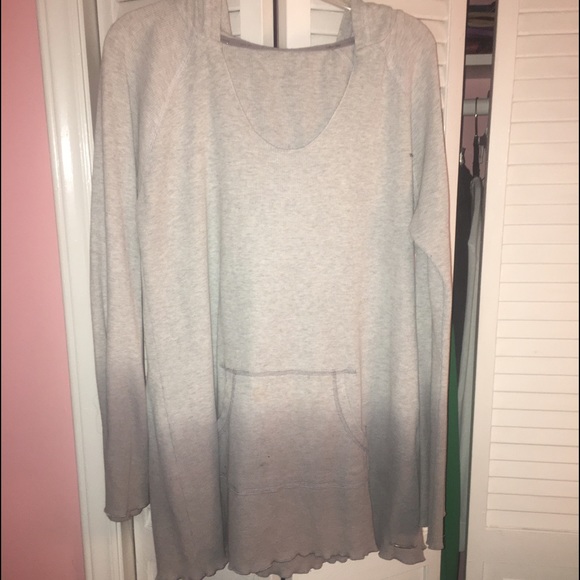Ombre Long sleeve hooded pull over sweater