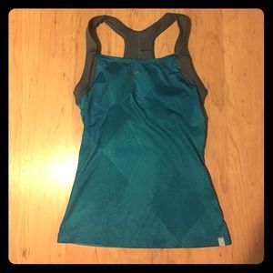 Nike work out tank Small