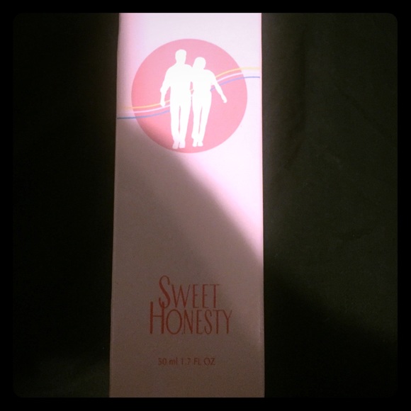 Sweet honesty perfume