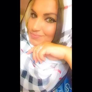 Meet your Posher, Nour