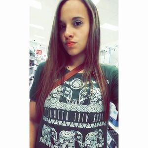 Meet your Posher, Melissa