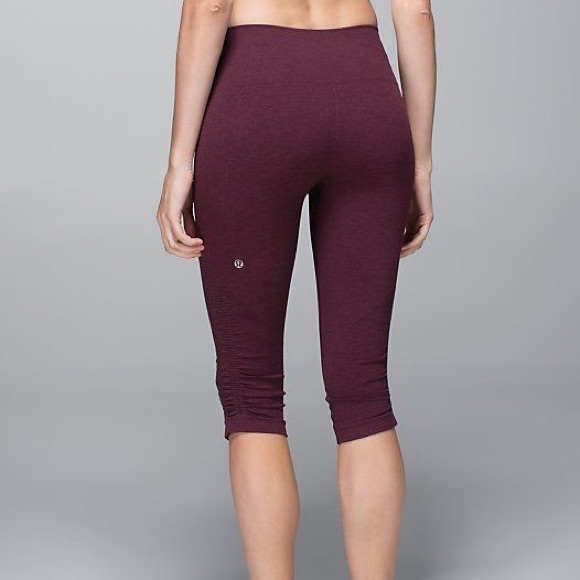 Lululemon In The Flow Crop II