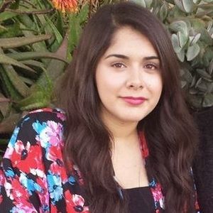 Meet your Posher, Carla