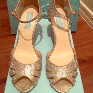Betsy Johnson Blue Pumps