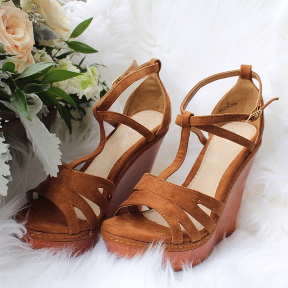SALE Open Toe Tan Wooden Wedge Ankle Strap Wedges - Picture 3 of 6