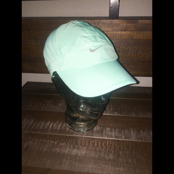 Nike seafoam green athletic hat!