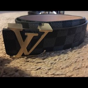 Louis Vuitton Belt Like New