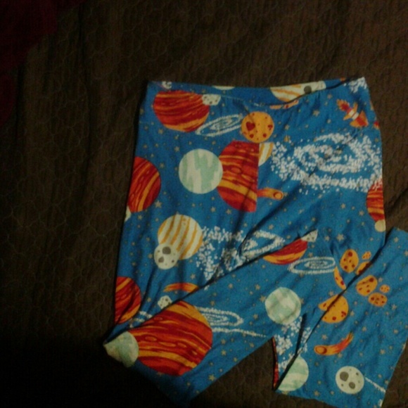 **RARE** LULAROE PLANET LEGGINGS