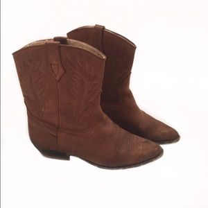 Amazing cowboy boots!