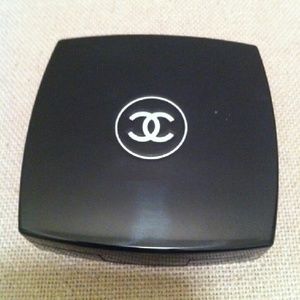 CHANEL  Poudre universelle compact