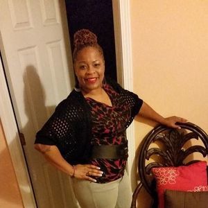 Meet your Posher, Pamela