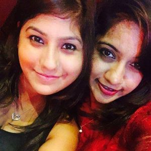 Meet your Posher, Megna