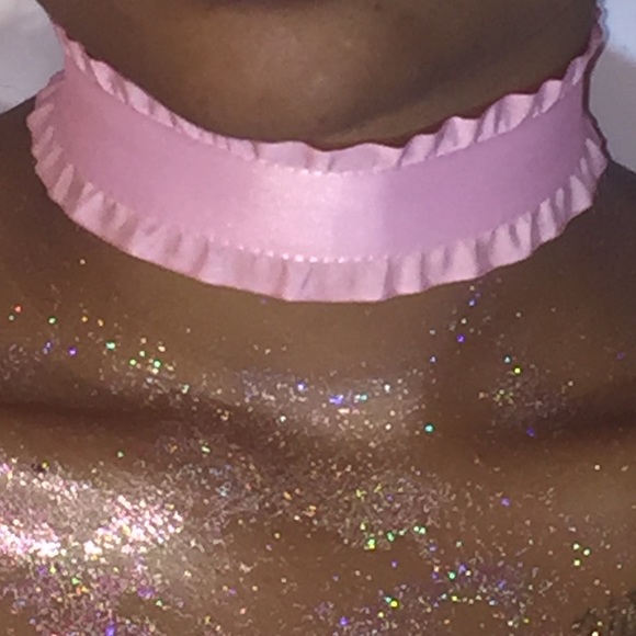 CHOKER NECKLACE