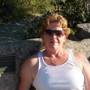 Meet your Posher, Debbie