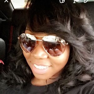 Meet your Posher, Brea