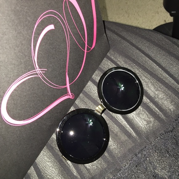 Black Round Oversized Sunglasses main image 4
