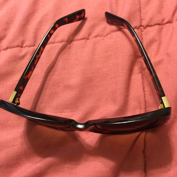 Fashionable oversized sunglasses - Picture 4 of 4