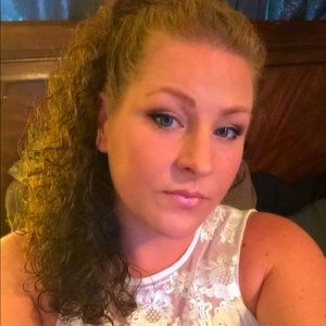 Meet your Posher, Vicky