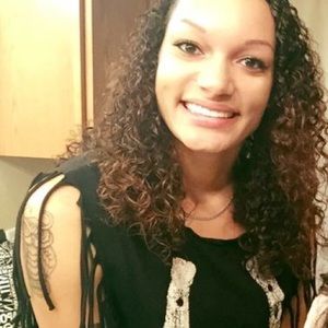 Meet your Posher, Liz