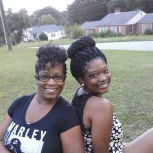 Meet your Posher, Monica