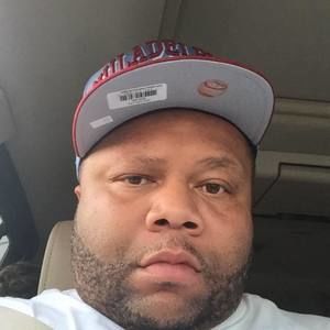 Meet your Posher, Izell